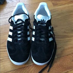 Adidas women’s gazelle sneakers